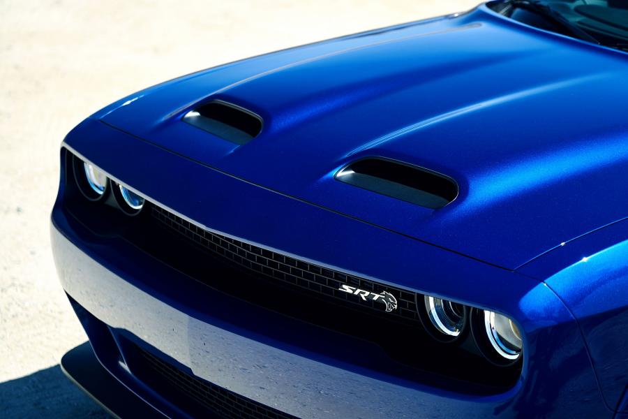 Детали экстерьера Dodge Challenger SRT Hellcat Widebody (LC) 2018 года  (фото 16 из 24)